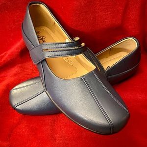 Style Step Ballet PU Leather Stylish Comfortable Navy Blue Shoes  -Size 10 (New)
